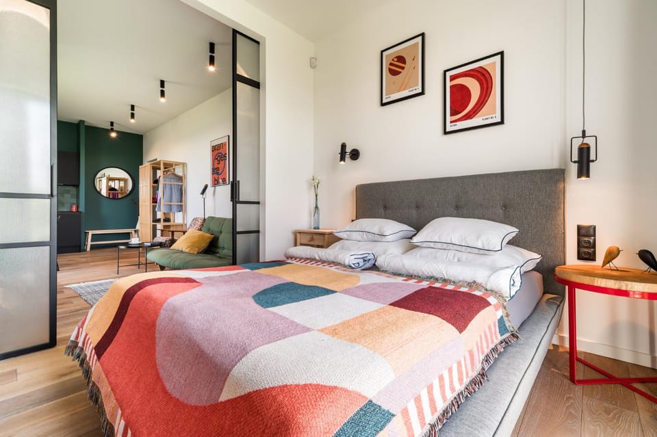 Living room, Photo of the whole room