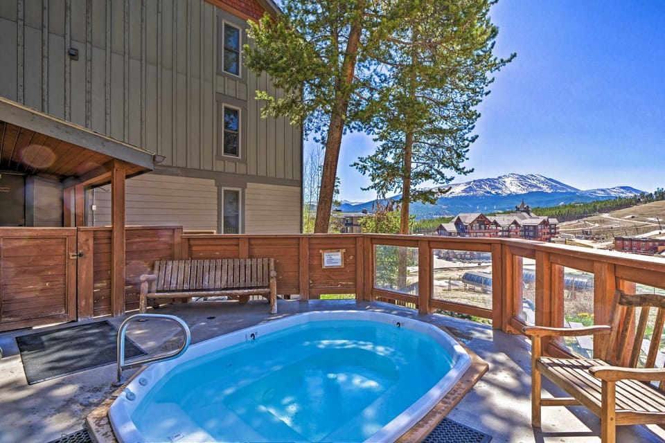 Breck Ski-InandSki-Out Condo on Peak 8 with Patio Apartment in Breckenridge