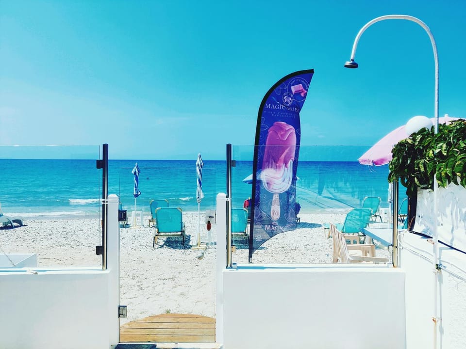 Facade/entrance, Beach, Sea view