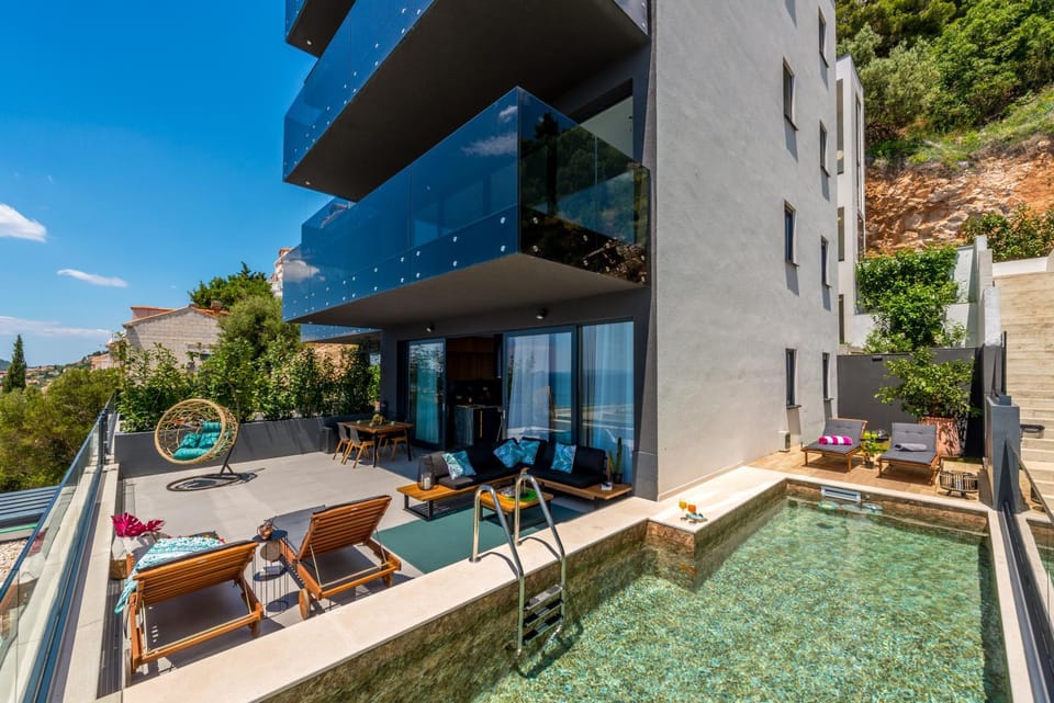 Patio, Facade/entrance, Swimming pool, Swimming pool