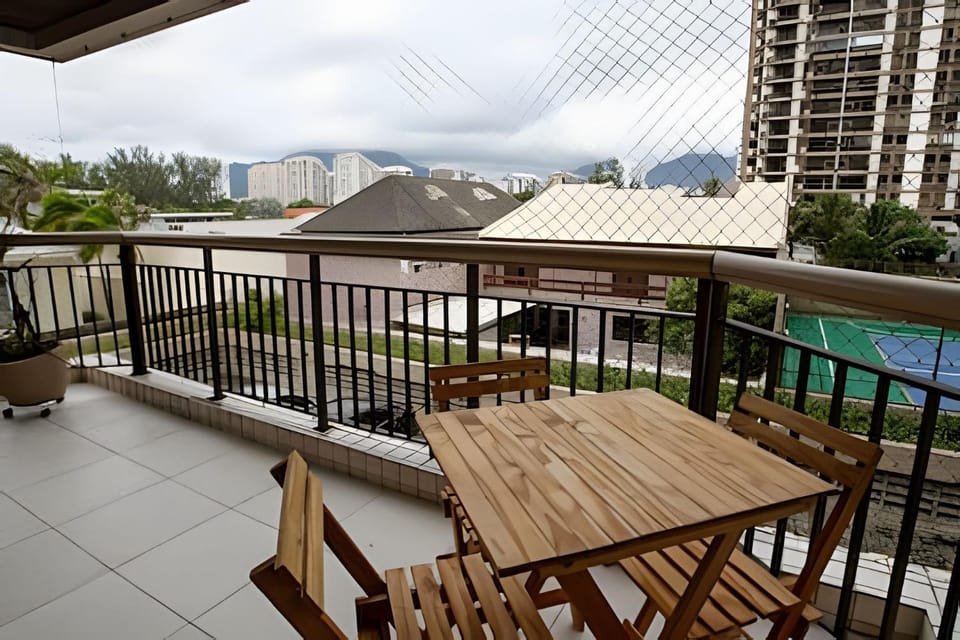Luc115| Flat with pool and sauna on Barra beach Apartment in Rio de Janeiro