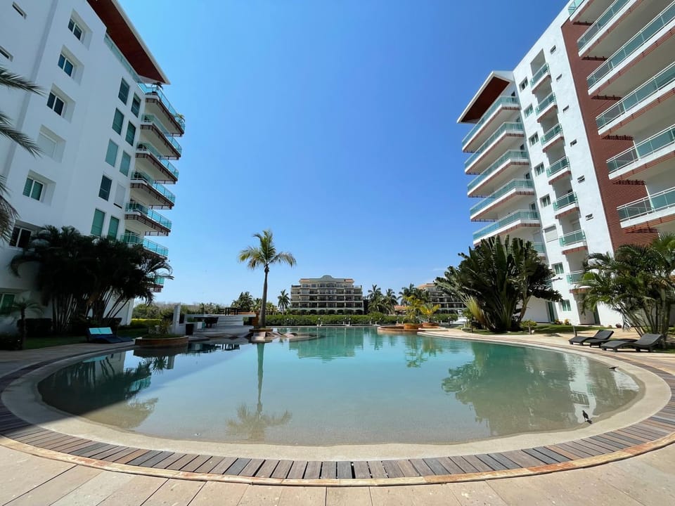 Property building, Swimming pool
