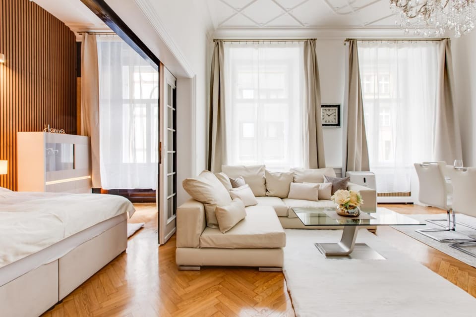 Living room, Photo of the whole room, Seating area