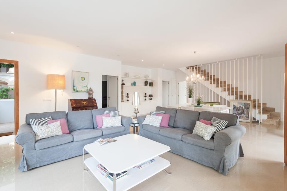 Communal lounge/ TV room, Living room, Lounge or bar, Seating area