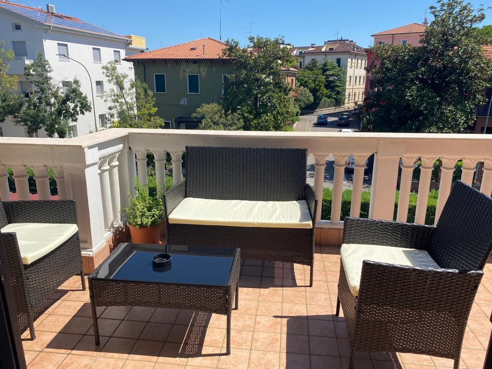 View (from property/room), Balcony/Terrace