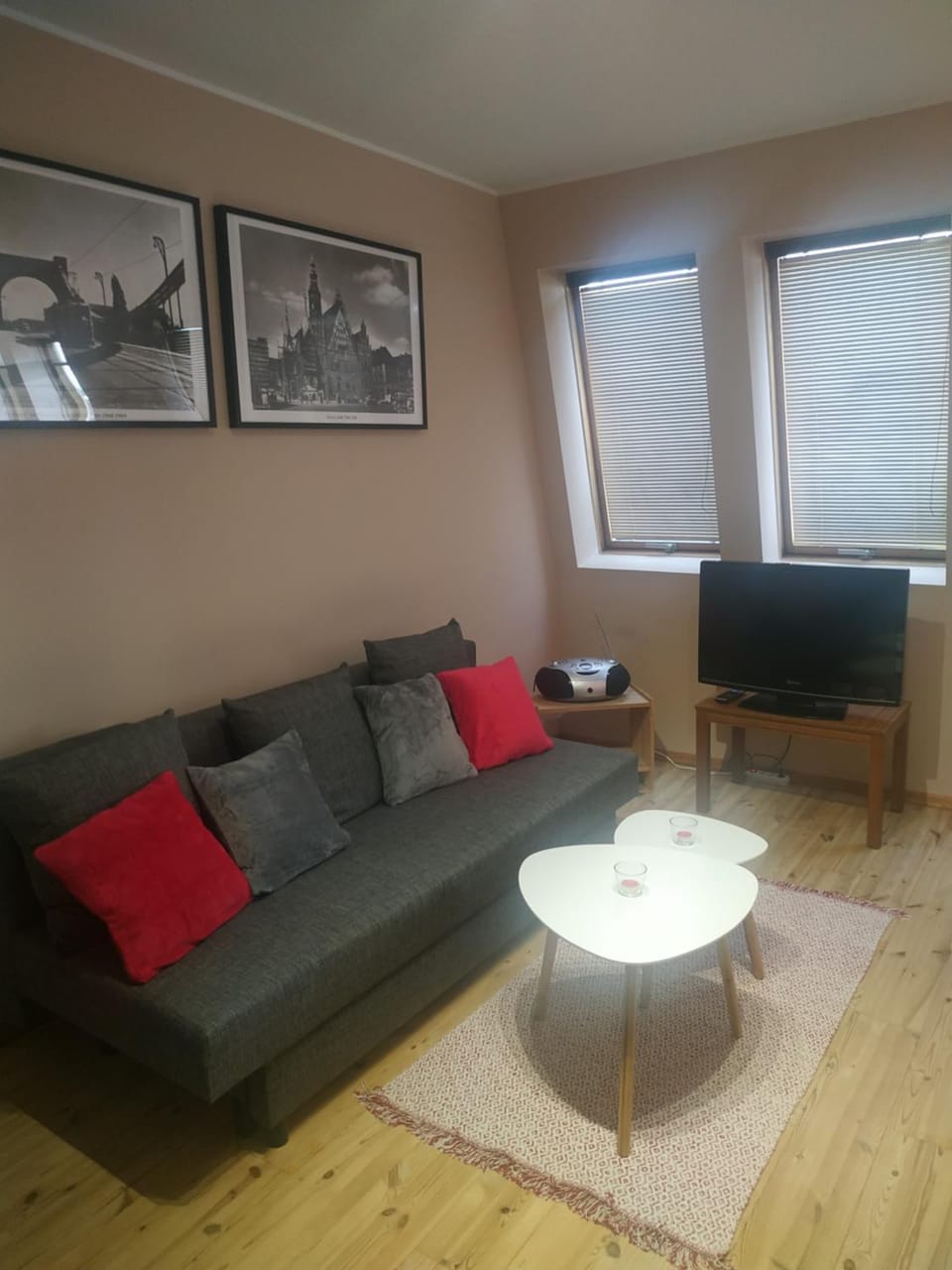 Communal lounge/ TV room, TV and multimedia, Seating area