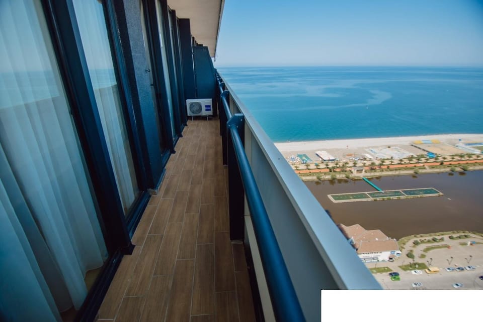 Орби Сити Apartment in Batumi