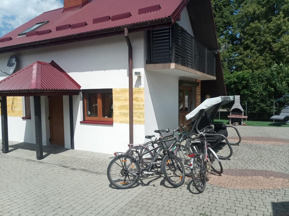 Domek Gniewoszówka House in Poland