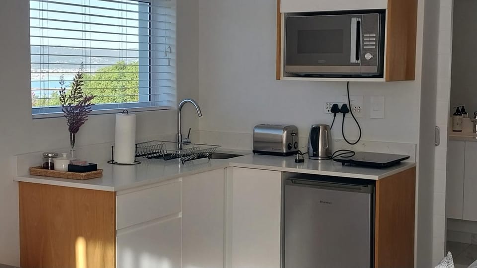 Coffee/tea facilities, Kitchen or kitchenette