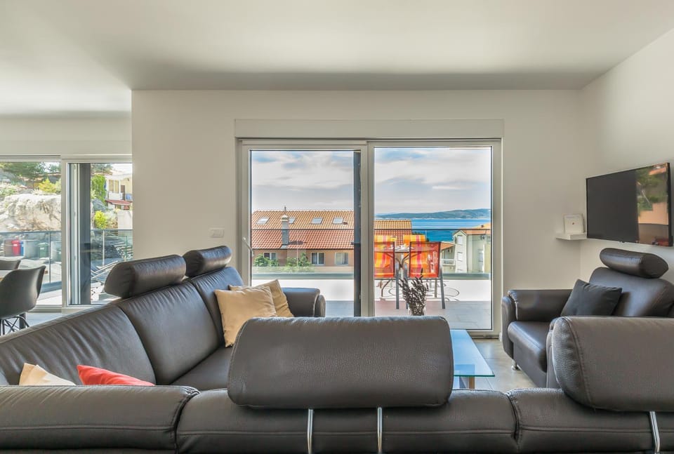 Living room, Sea view