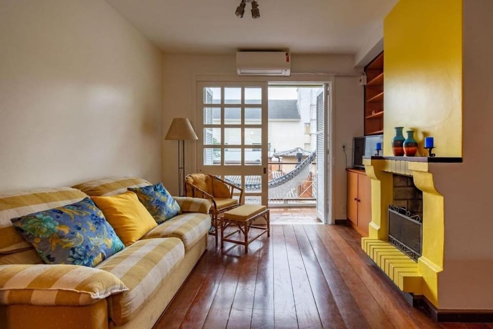 Rosa Edifício Saint Moritz Apartment in Gramado