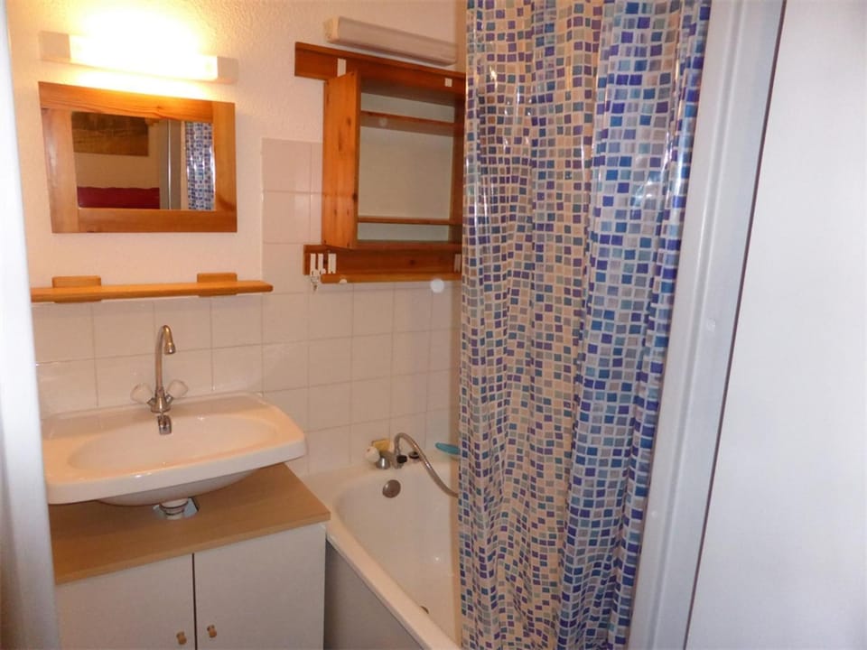 Studio cosy centre village, animaux admis, parking privatif - FR-1-629-66 Apartment in Samoëns