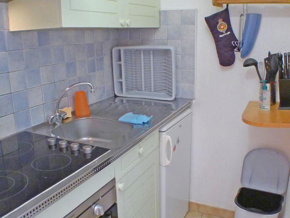 Appartement T2 avec mezzanine au cœur du village, animaux admis - FR-1-629-68 Apartment in Samoëns
