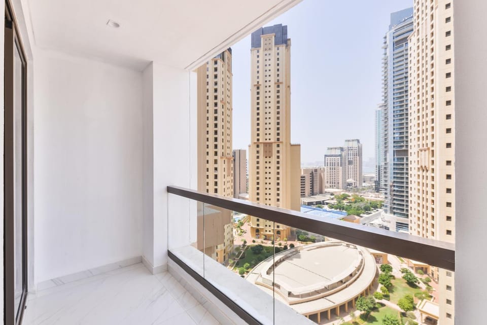 Property building, Balcony/Terrace, City view, Street view