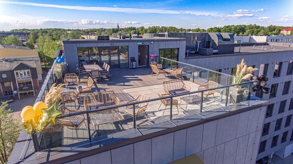 Property building, Balcony/Terrace, Balcony/Terrace, Location