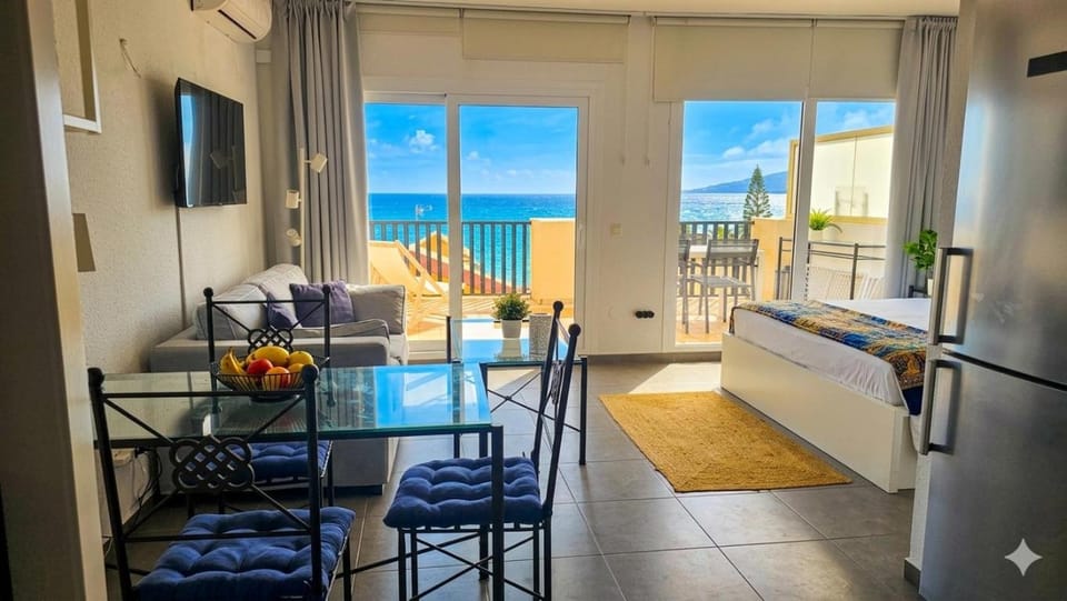 Apartamento en Marbella con vistas al mar Apartment in Marbella