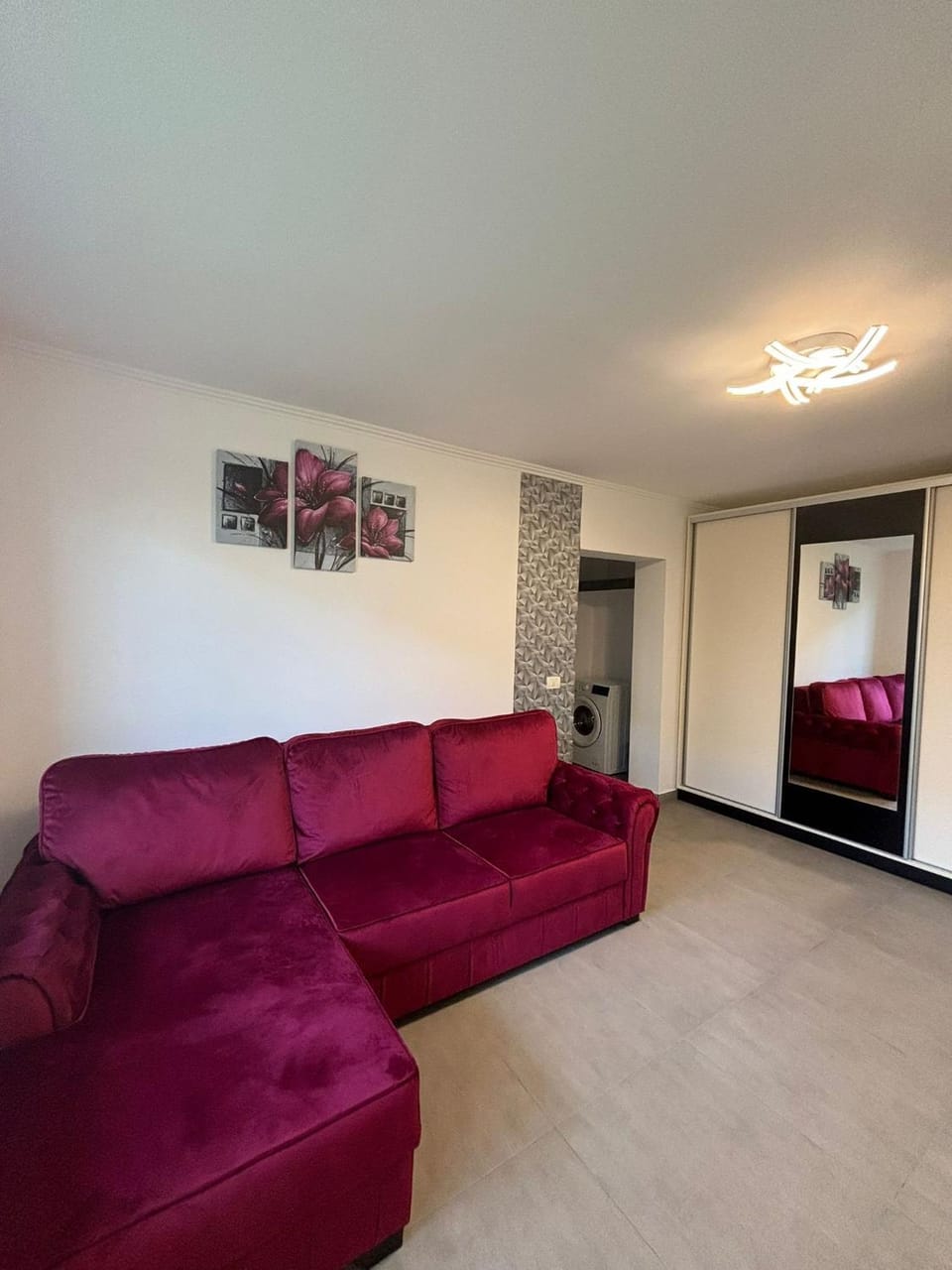 Calypso Rooms Bed and Breakfast in Brașov County