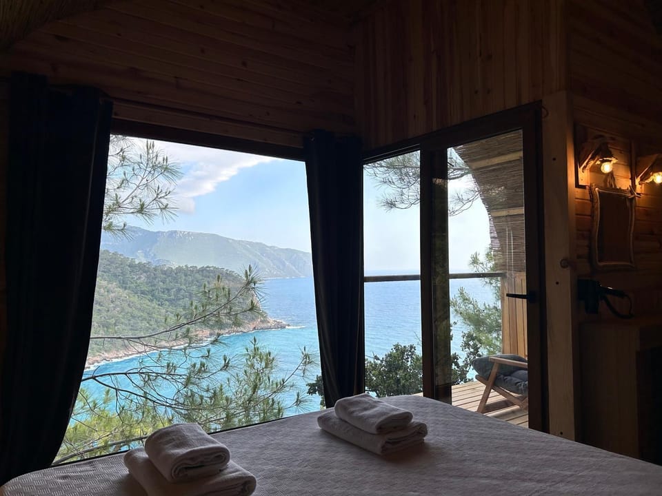 Natural landscape, View (from property/room), Balcony/Terrace, Mountain view, Sea view