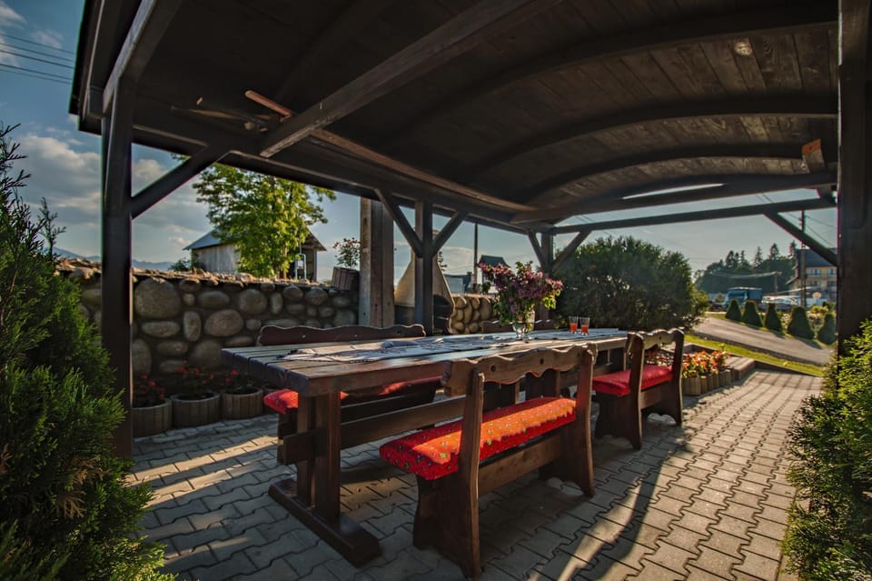 Patio, BBQ facilities