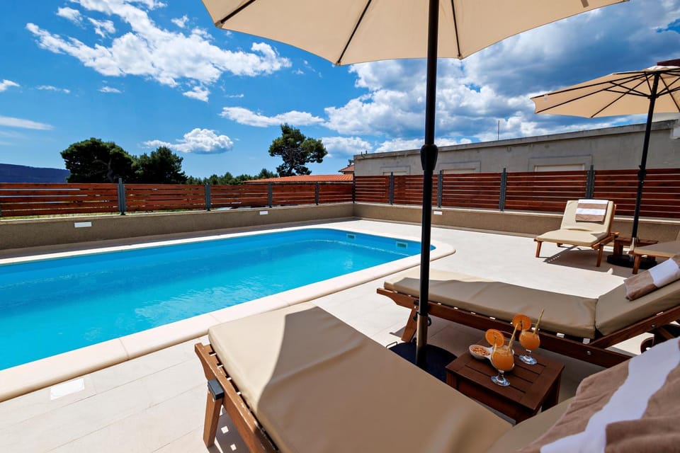 Pool view, Swimming pool, Swimming pool, sunbed