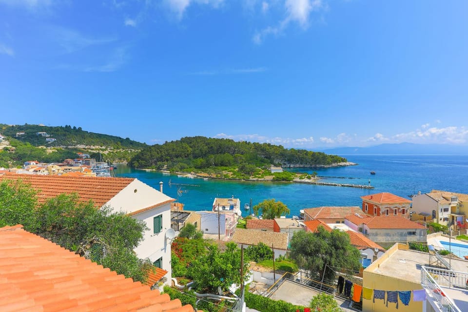 Neighbourhood, Sea view