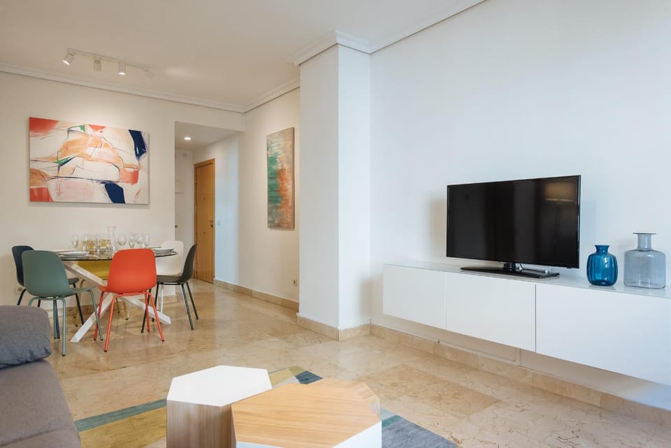 TV and multimedia, Living room, Dining area
