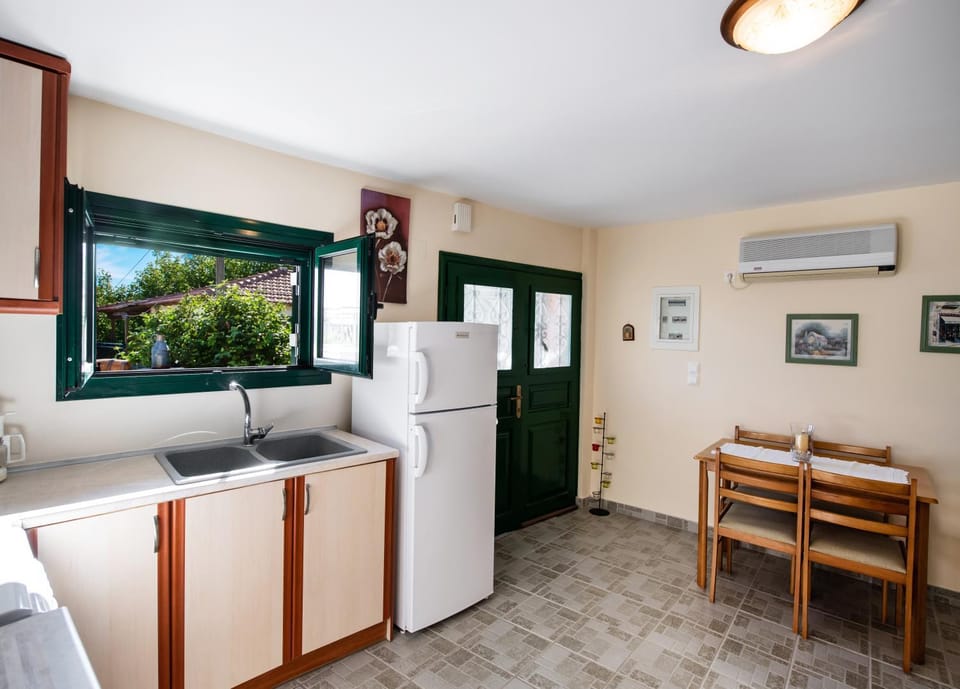 Lefkada Sunset House House in Lefkada, Lefkada Municipality, Greece