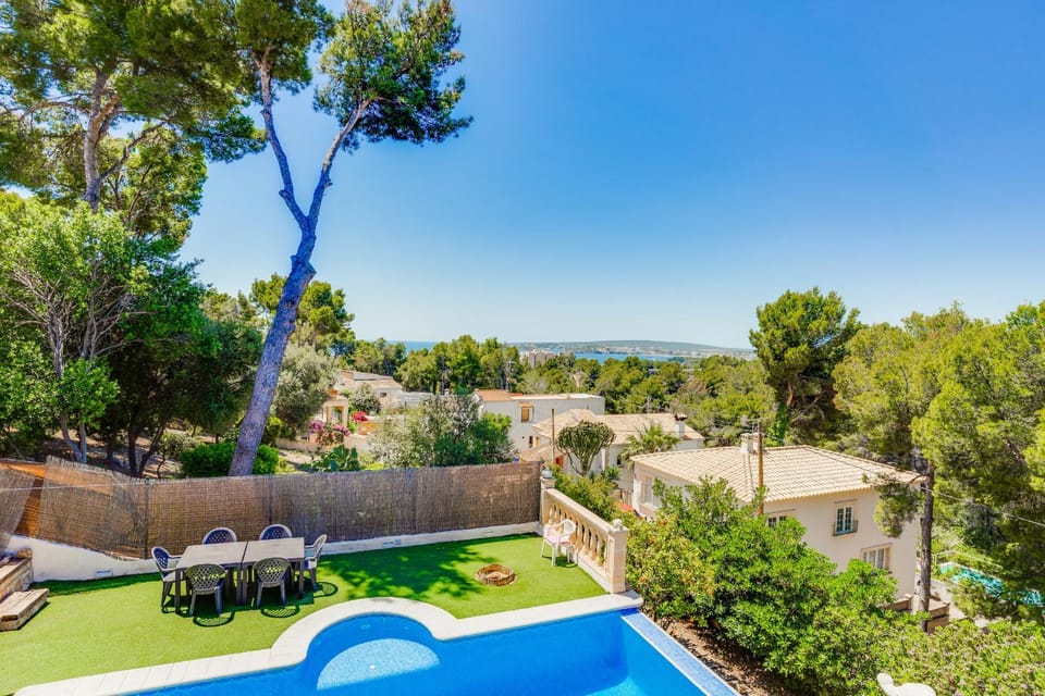 Natural landscape, View (from property/room), Balcony/Terrace, Pool view, Swimming pool