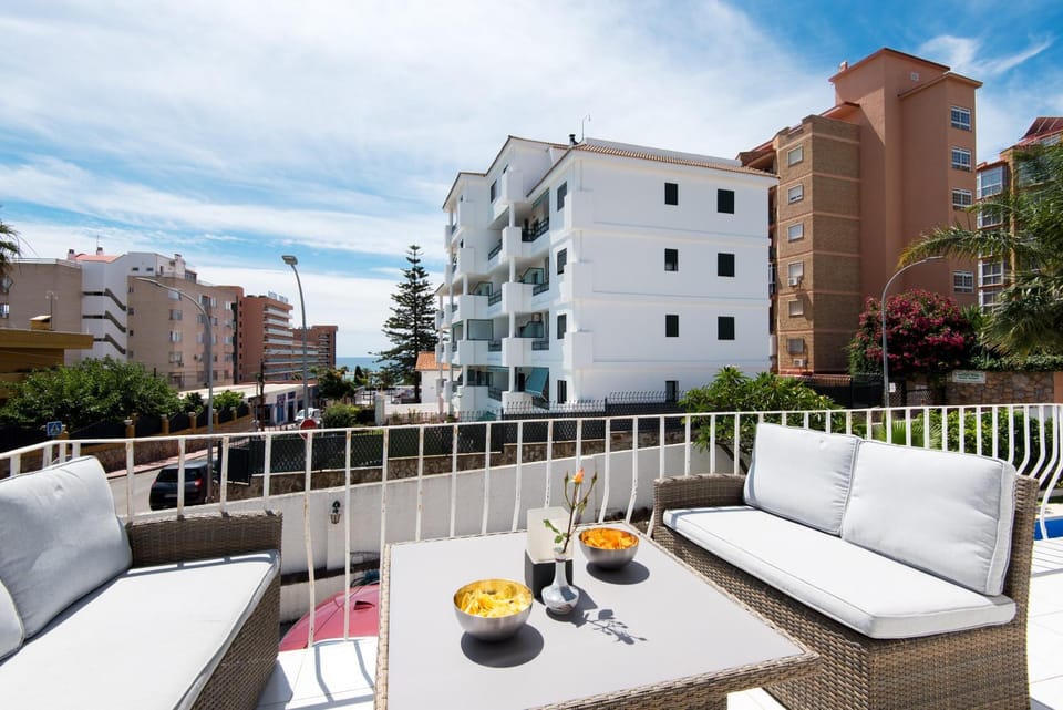 Garden view, Sea view