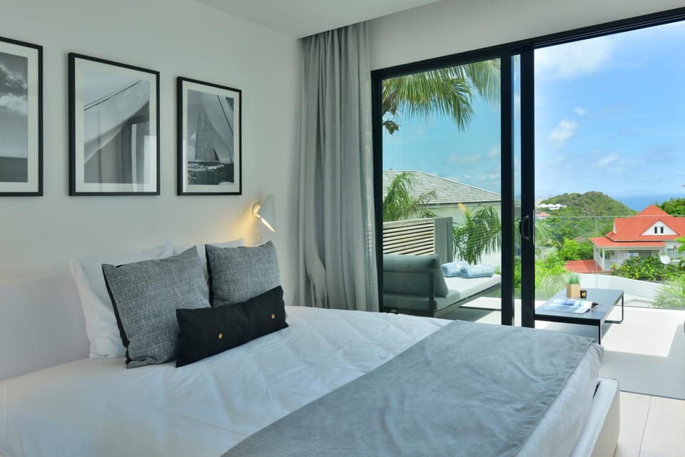 Bed, Balcony/Terrace, Photo of the whole room, Bedroom, Garden view