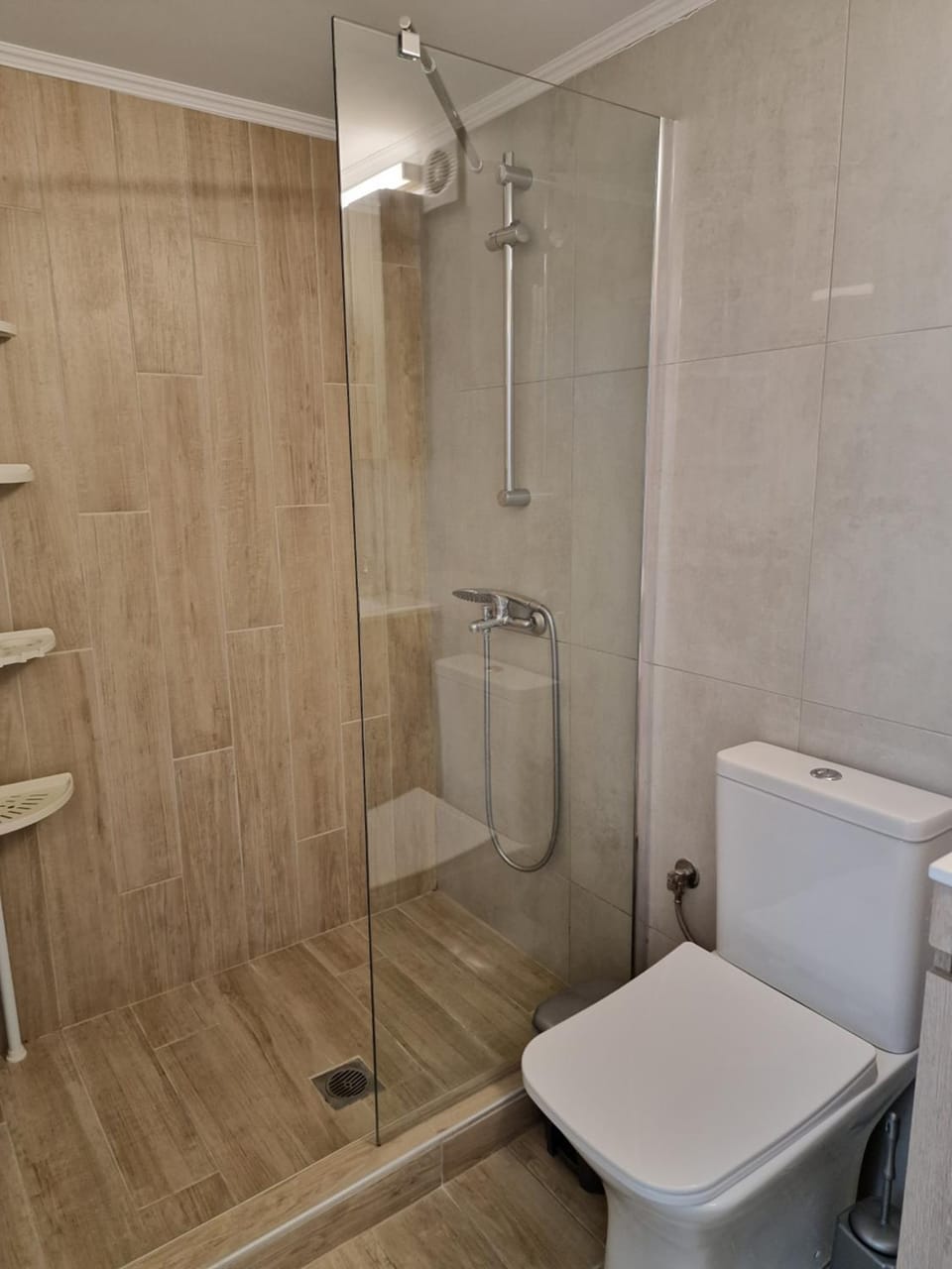 Shower, Toilet, Bathroom
