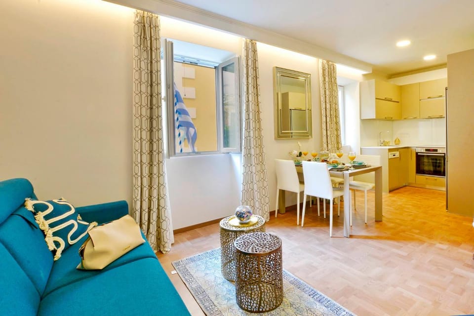 Living room, Seating area, Dining area