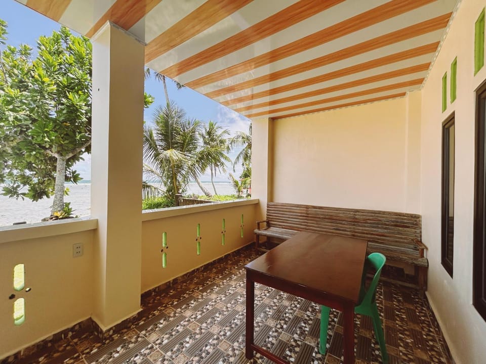 Aloha Guest House Nias Bed and Breakfast in Indonesia