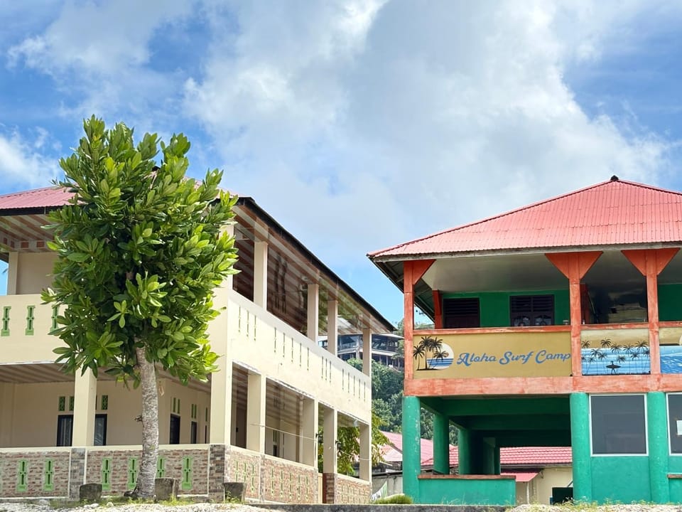 Aloha Guest House Nias Bed and Breakfast in Indonesia