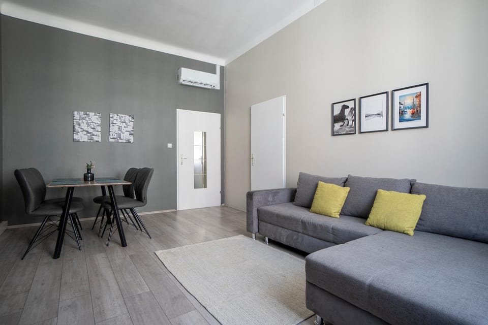 Living room, Seating area, Dining area, air conditioner