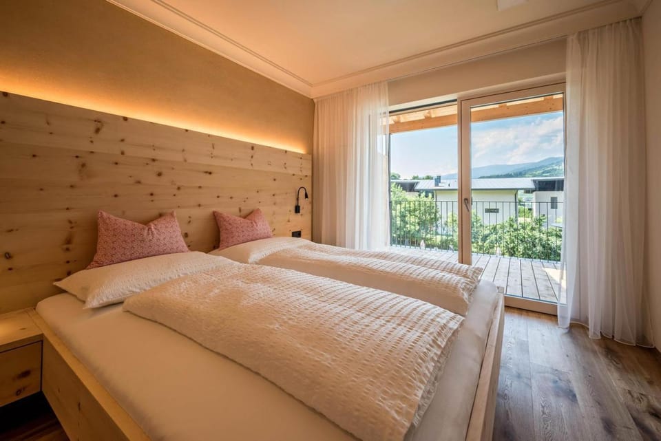 Property building, Living room, Bedroom