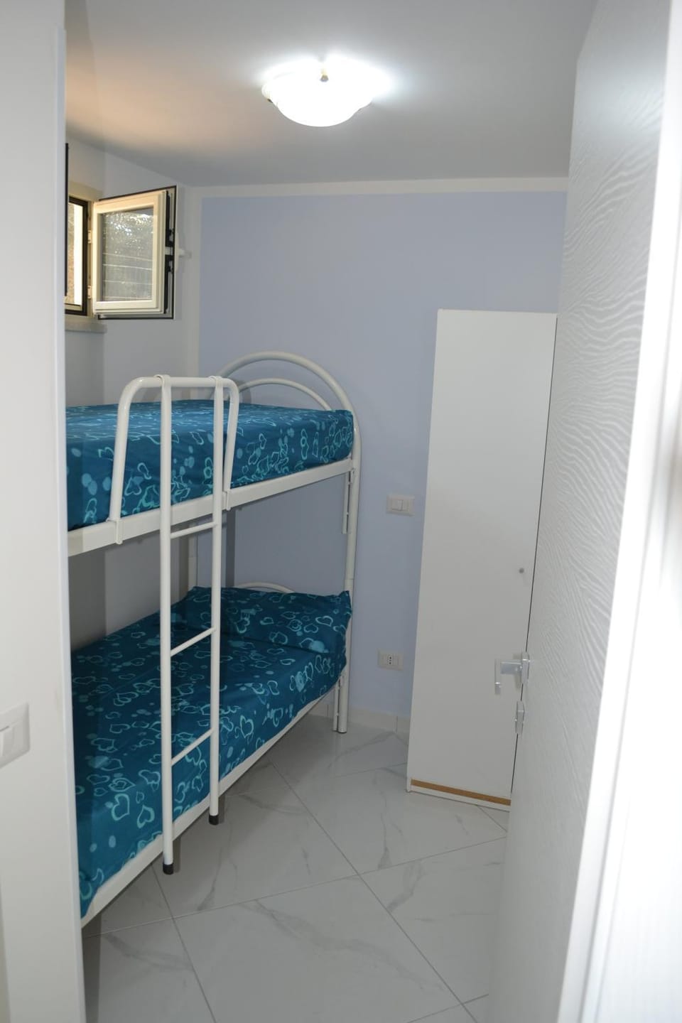 bunk bed