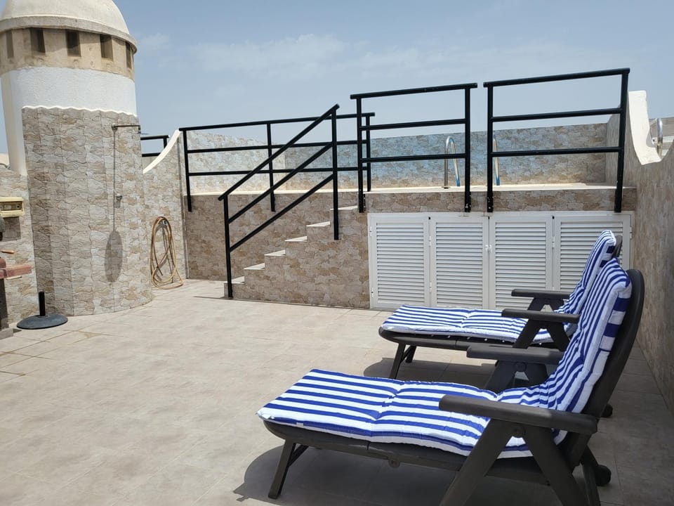 Day, Balcony/Terrace, sunbed