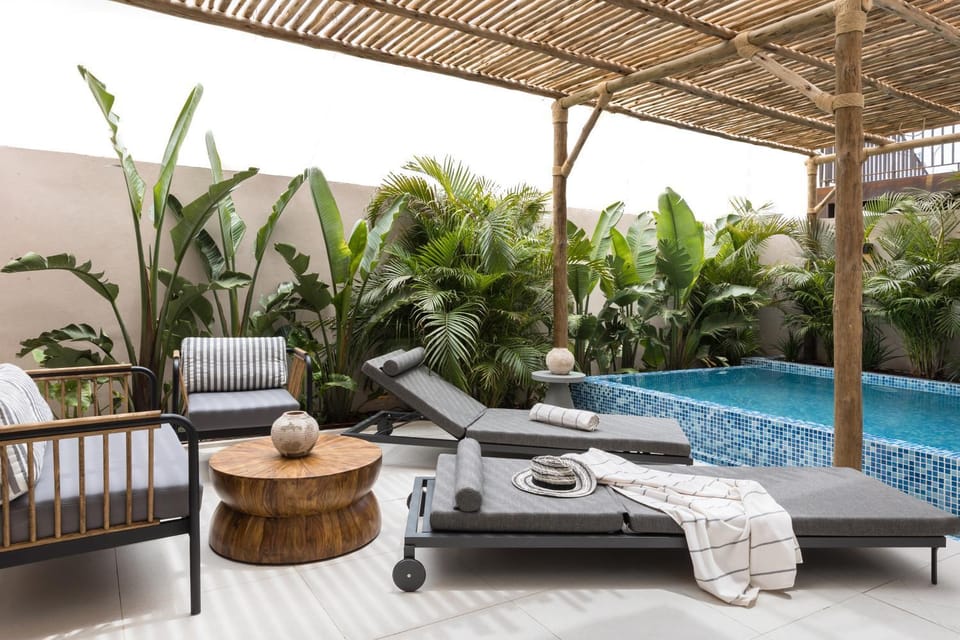 Patio, Swimming pool