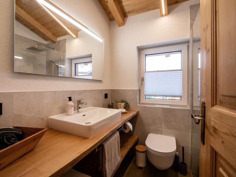 Toilet, Bathroom