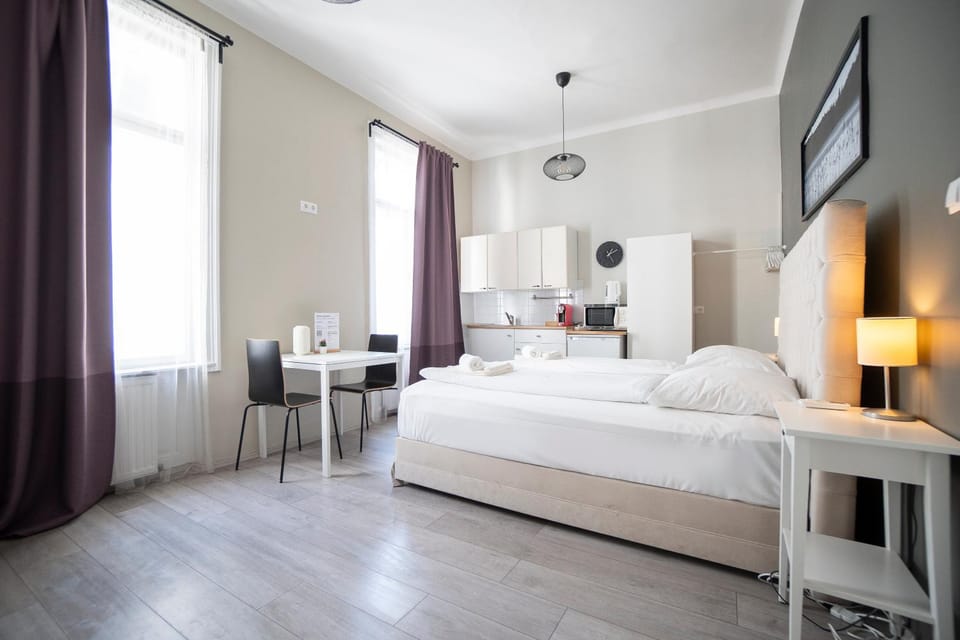 Bed, Photo of the whole room, Bedroom, hair dresser