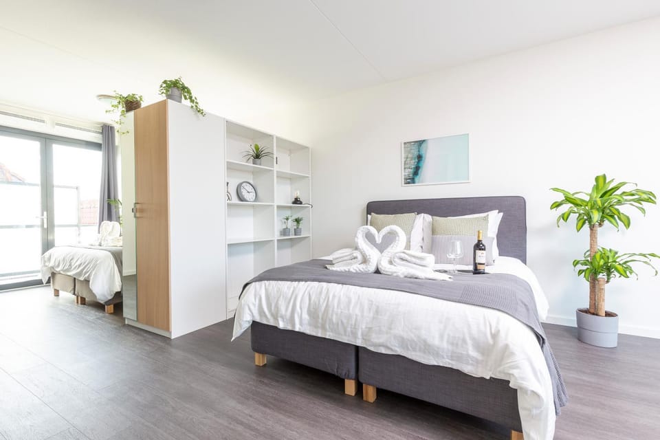 Charming Retreat Cozy Family Apartment-20B Apartment in Delft