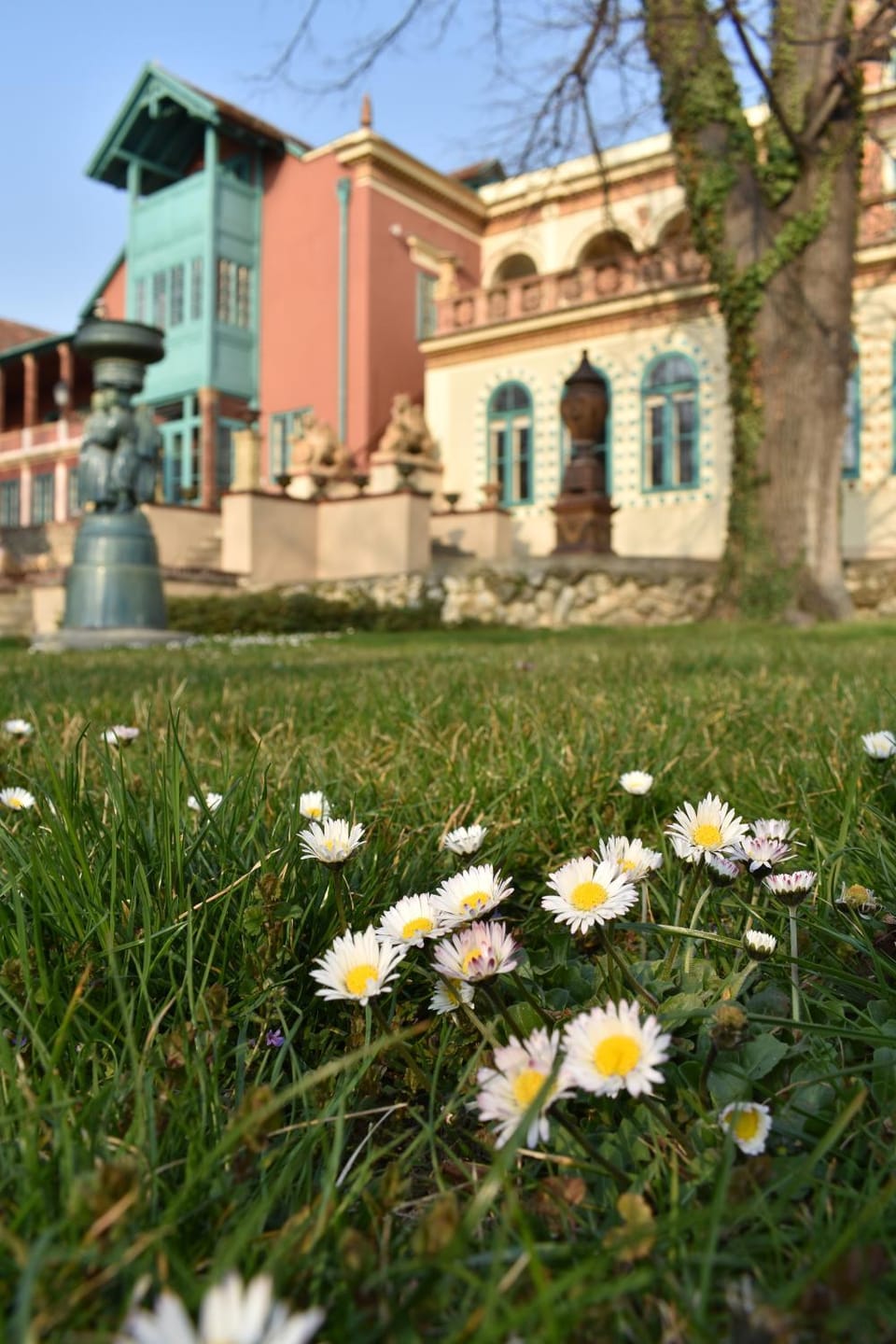 Nearby landmark, Neighbourhood, Garden