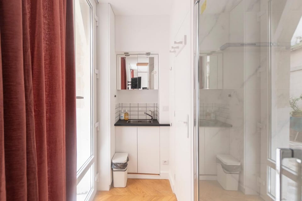 Super central mini studio - 2 pax, murphy bed Apartment in Paris