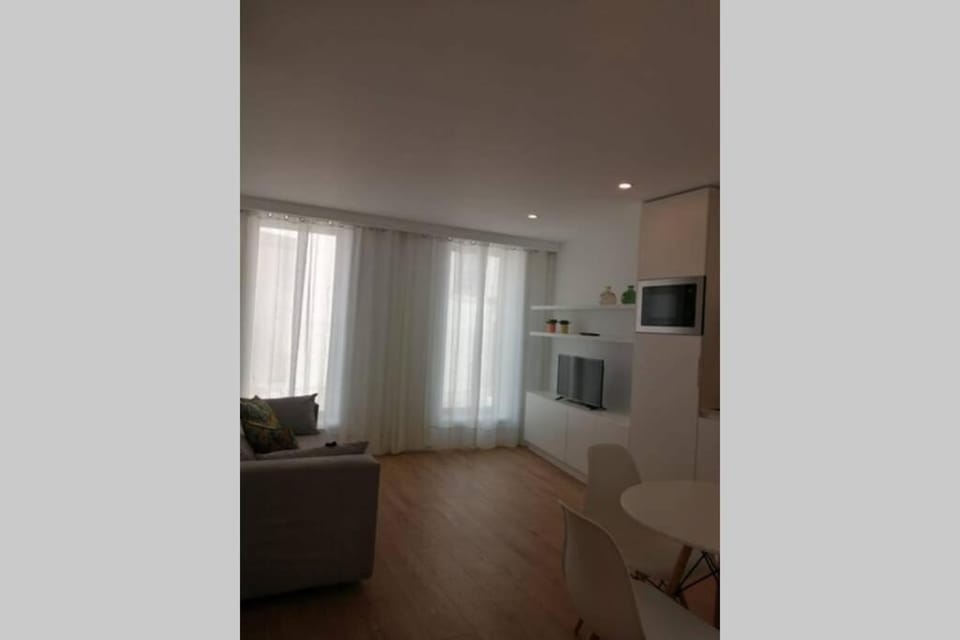 TV and multimedia, Kitchen or kitchenette, Living room, Dining area