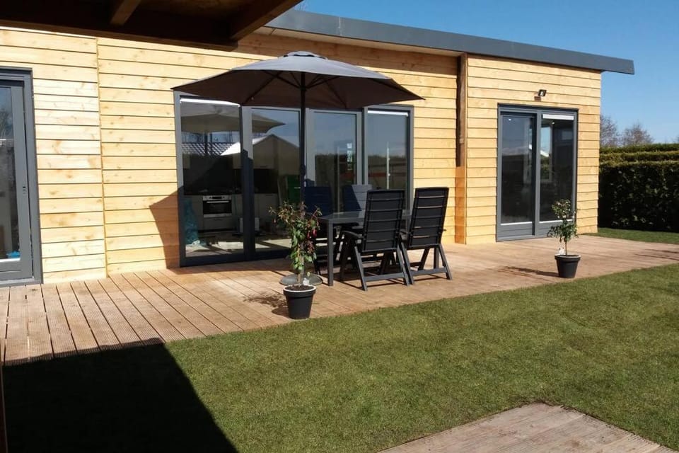 luxe Vakantie bungalow met 3 slaapkamers House in Friesland, Netherlands