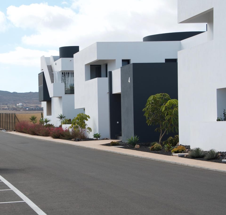 Property building, Facade/entrance