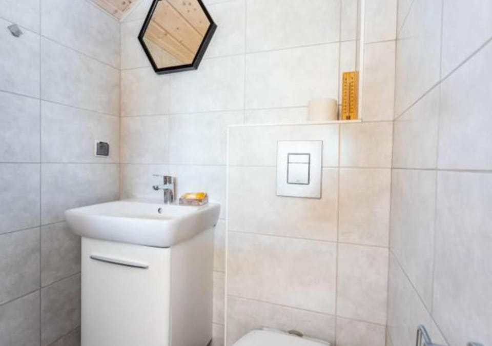 Toilet, Bathroom, Other, Other, Other, Seating area, towels, towels