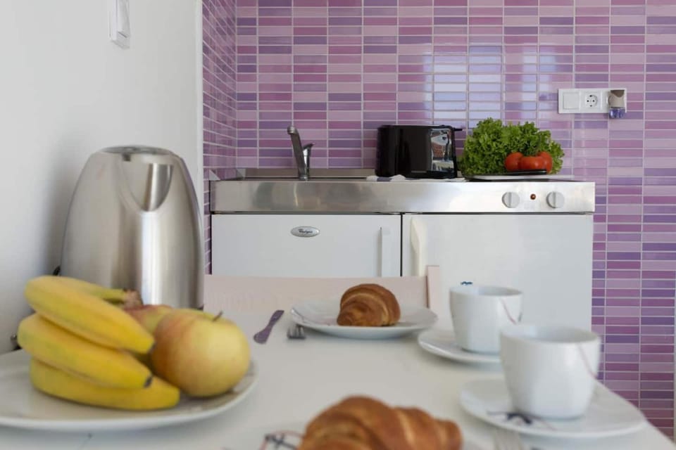 Coffee/tea facilities, Kitchen or kitchenette, toaster