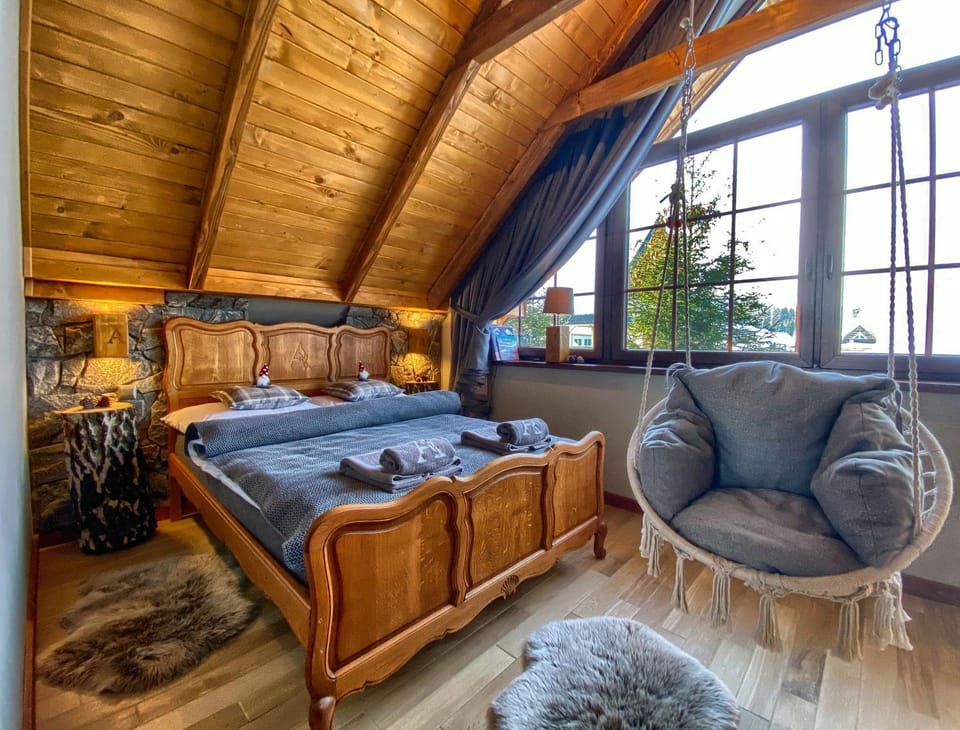 Adamówka Smerek Chalet in Poland